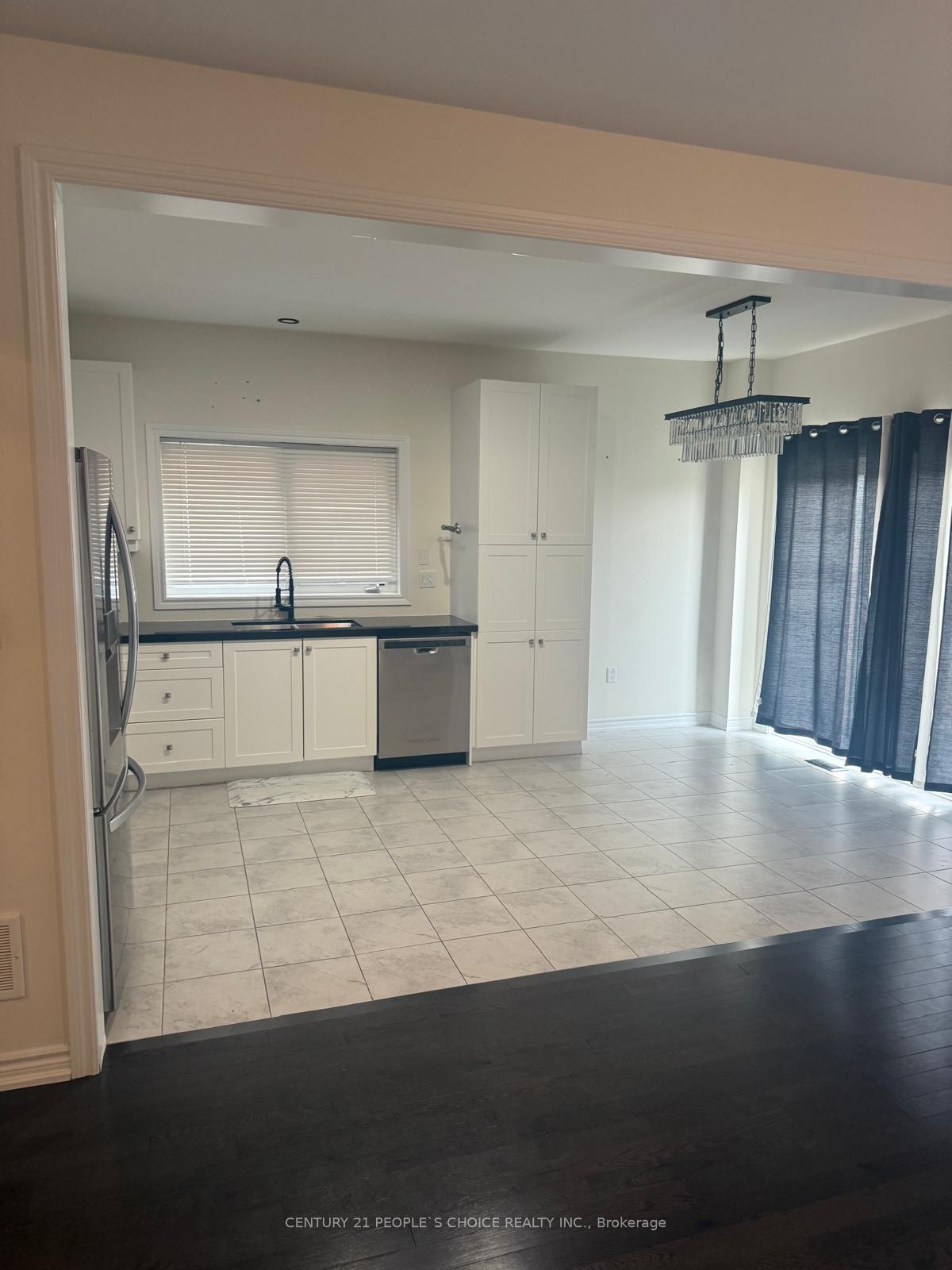 Photo 8 of 12 Cypress Point Street, Barrie, Ardagh — HOMEH