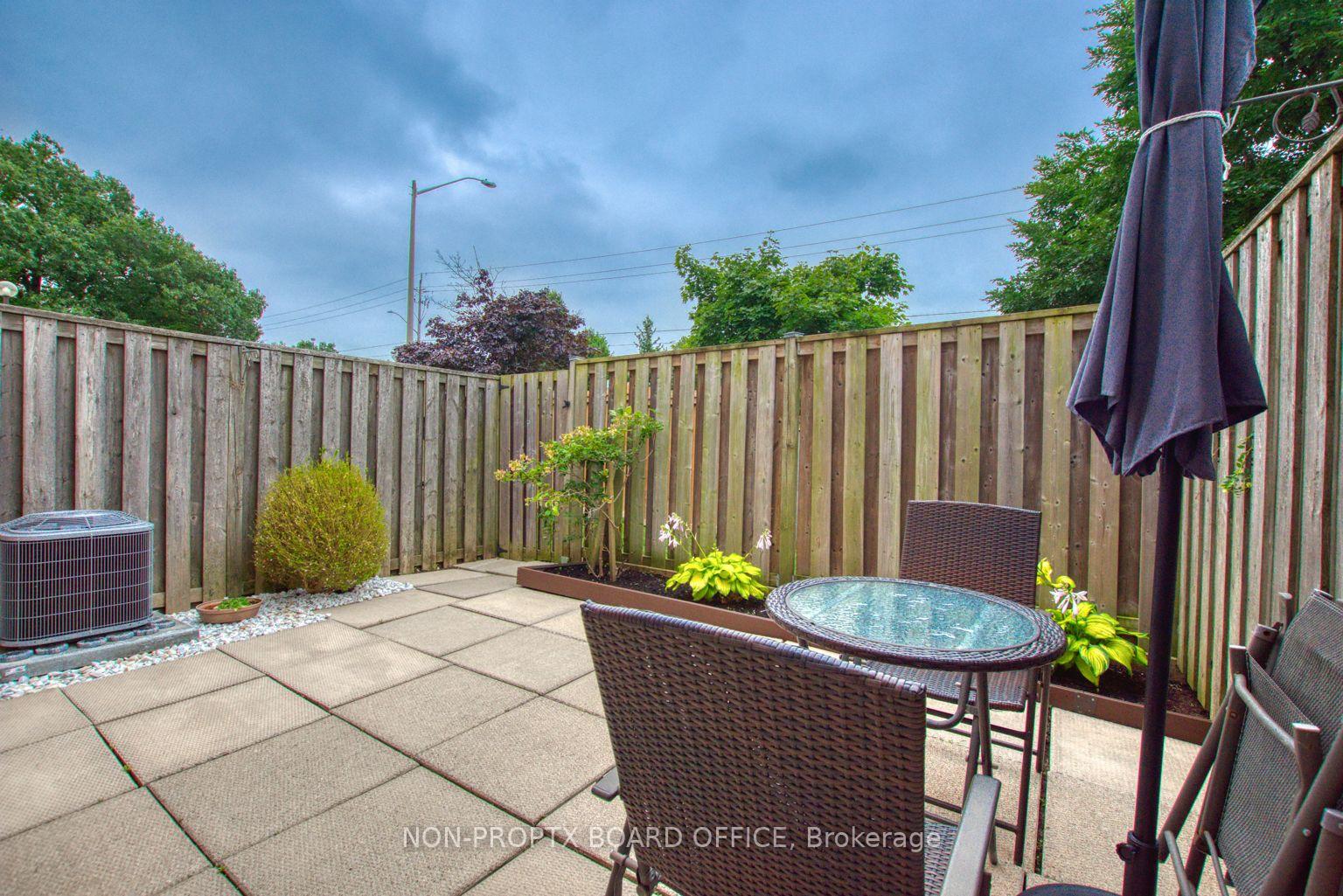 Photo 2 of Unit 38, 386 Highland Road W, Hamilton, Stoney Creek Mountain — HOMEH