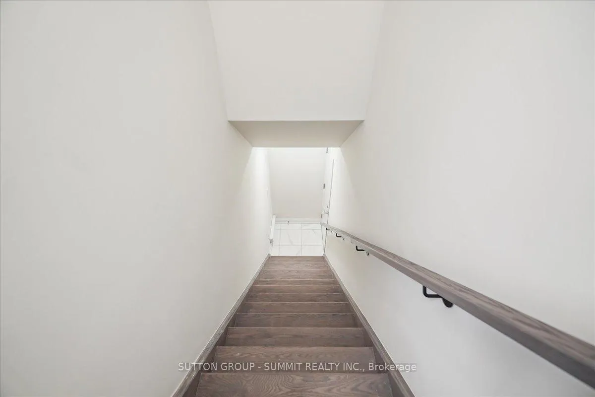 Photo 3 of Unit 105, 1593 Rose Way, Milton, Cobban — HOMEH