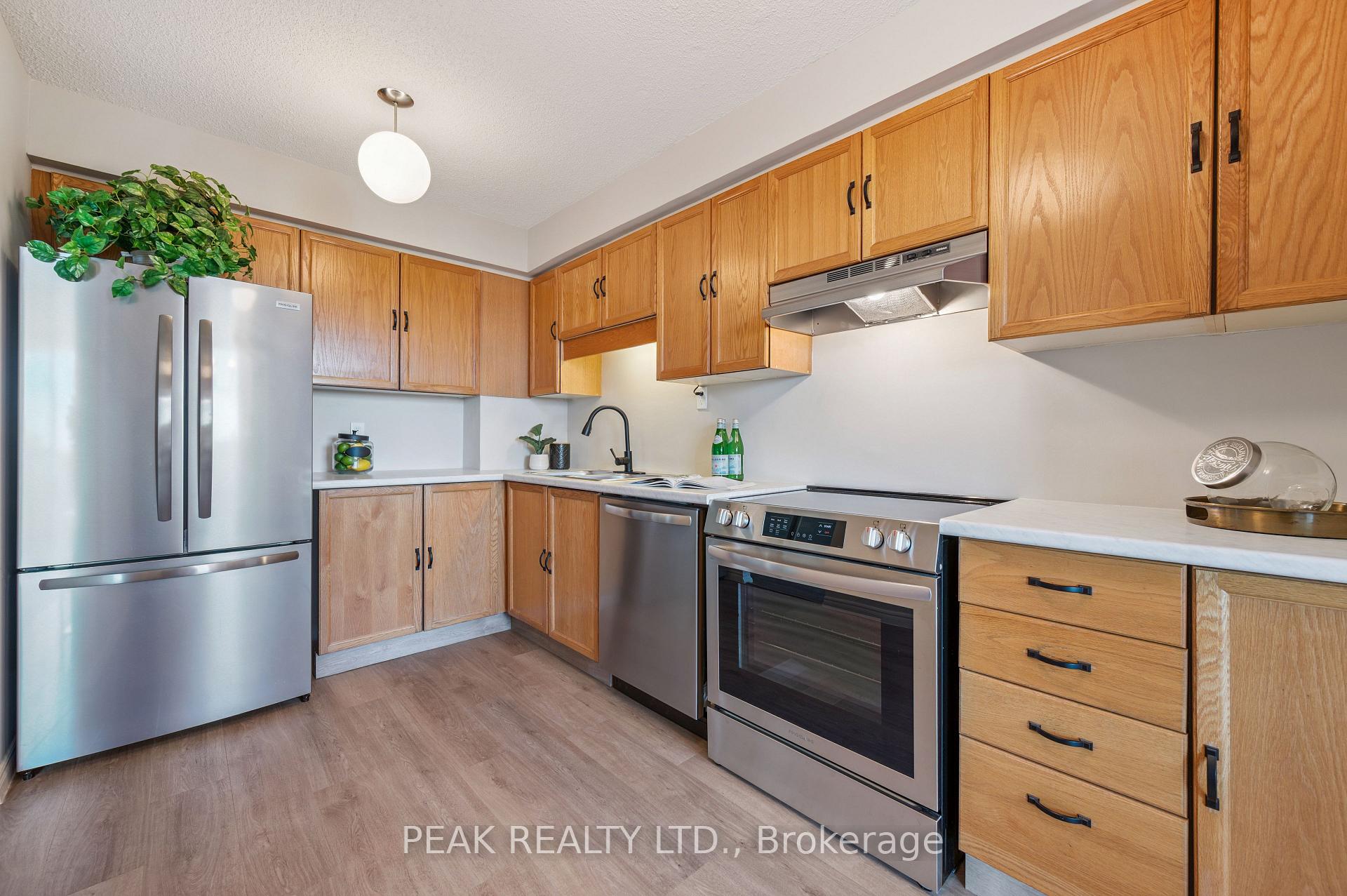 Photo 13 of Unit 507, 375 King Street N, Waterloo — HOMEH