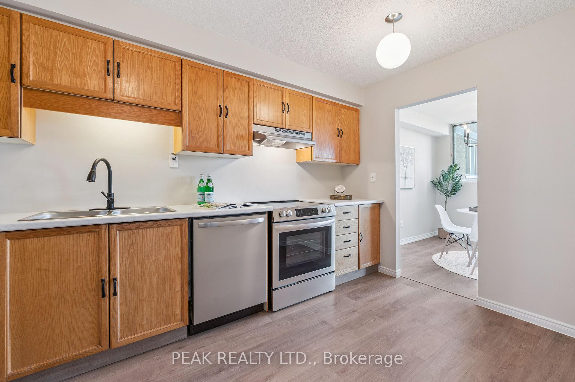 Photo 15 of Unit 507, 375 King Street N, Waterloo — HOMEH