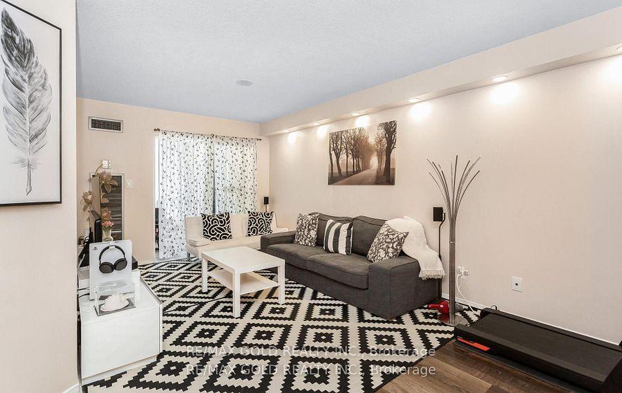 Photo 6 of Unit 1213, 155 Hillcrest Avenue, Mississauga, Cooksville — HOMEH