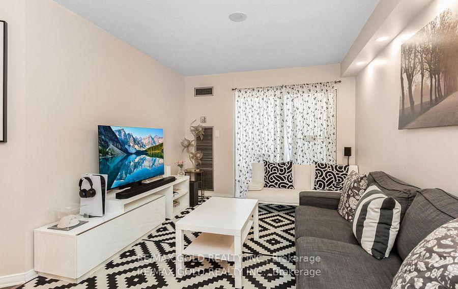 Photo 8 of Unit 1213, 155 Hillcrest Avenue, Mississauga, Cooksville — HOMEH