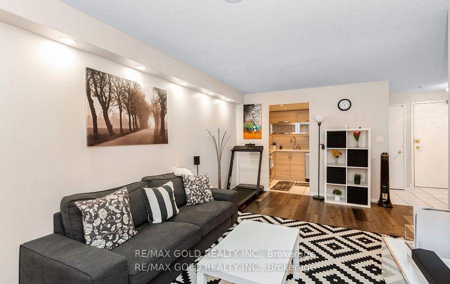 Photo 7 of Unit 1213, 155 Hillcrest Avenue, Mississauga, Cooksville — HOMEH
