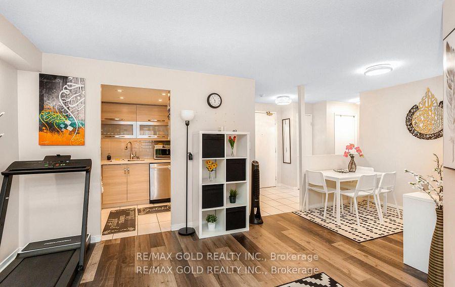 Photo 10 of Unit 1213, 155 Hillcrest Avenue, Mississauga, Cooksville — HOMEH