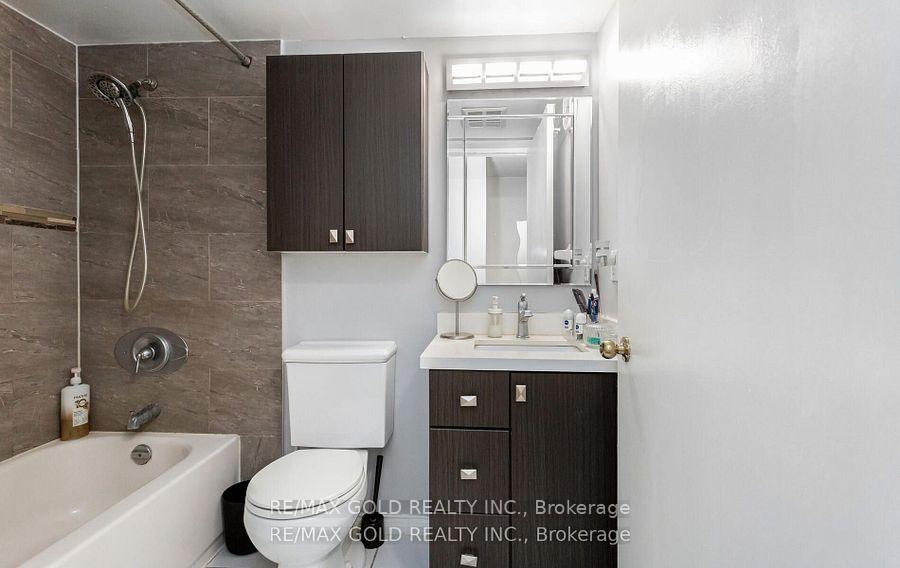 Photo 17 of Unit 1213, 155 Hillcrest Avenue, Mississauga, Cooksville — HOMEH