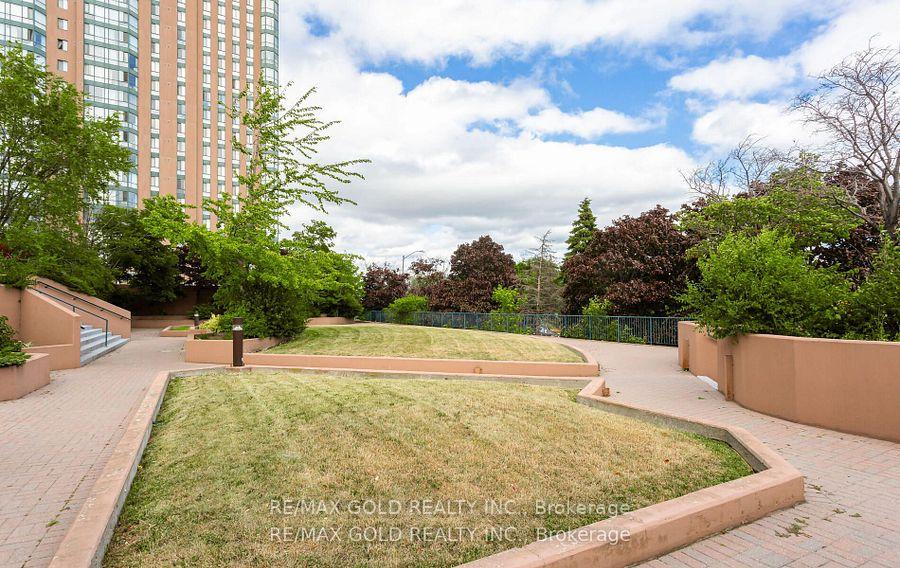 Photo 18 of Unit 1213, 155 Hillcrest Avenue, Mississauga, Cooksville — HOMEH