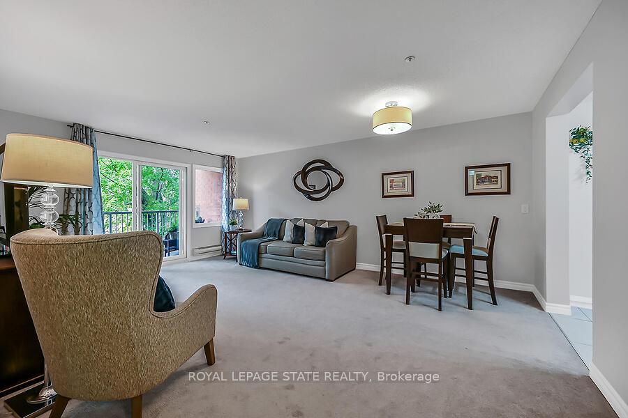 Photo 2 of Unit 204, 6 Niagara Street, Grimsby, Grimsby West — HOMEH