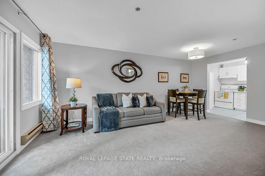 Photo 4 of Unit 204, 6 Niagara Street, Grimsby, Grimsby West — HOMEH