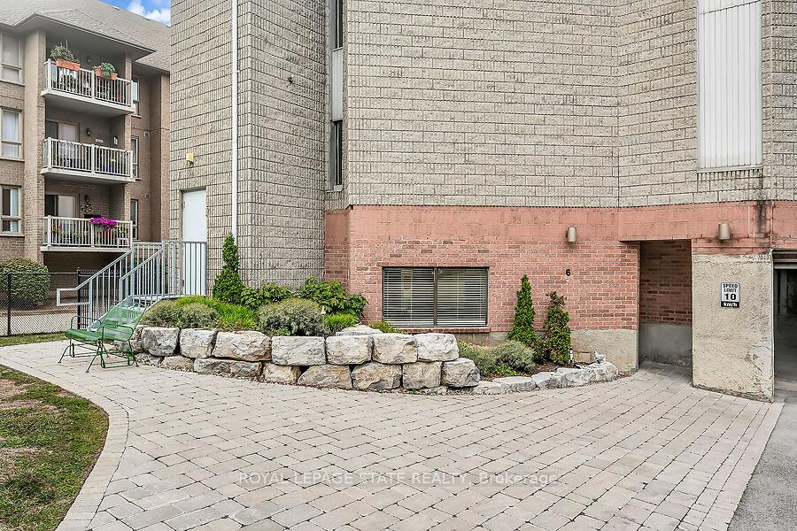 Photo 36 of Unit 204, 6 Niagara Street, Grimsby, Grimsby West — HOMEH