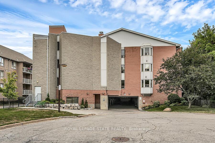 Photo 39 of Unit 204, 6 Niagara Street, Grimsby, Grimsby West — HOMEH