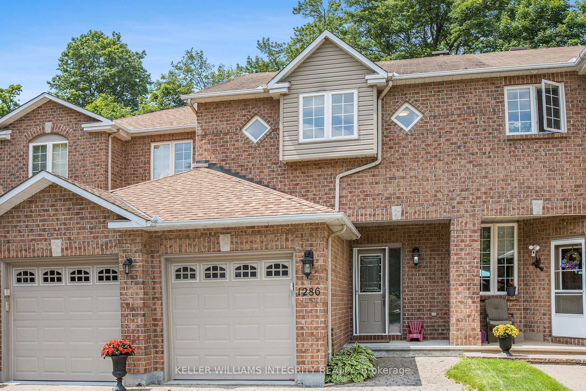 Photo 4 of 1286 Silvestri Crescent, Ottawa, Carson Grove — HOMEH
