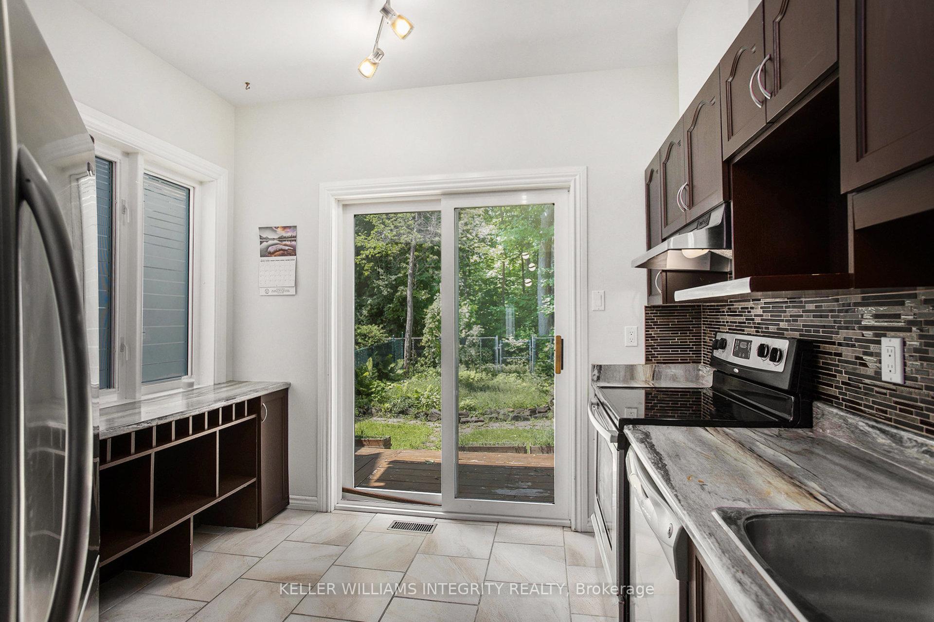 Photo 9 of 1286 Silvestri Crescent, Ottawa, Carson Grove — HOMEH