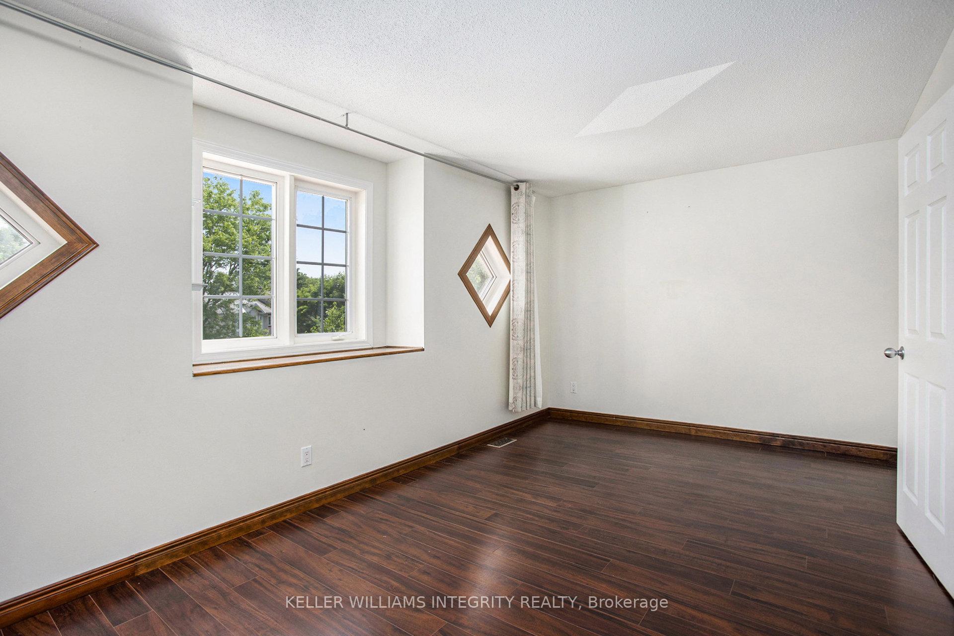 Photo 15 of 1286 Silvestri Crescent, Ottawa, Carson Grove — HOMEH
