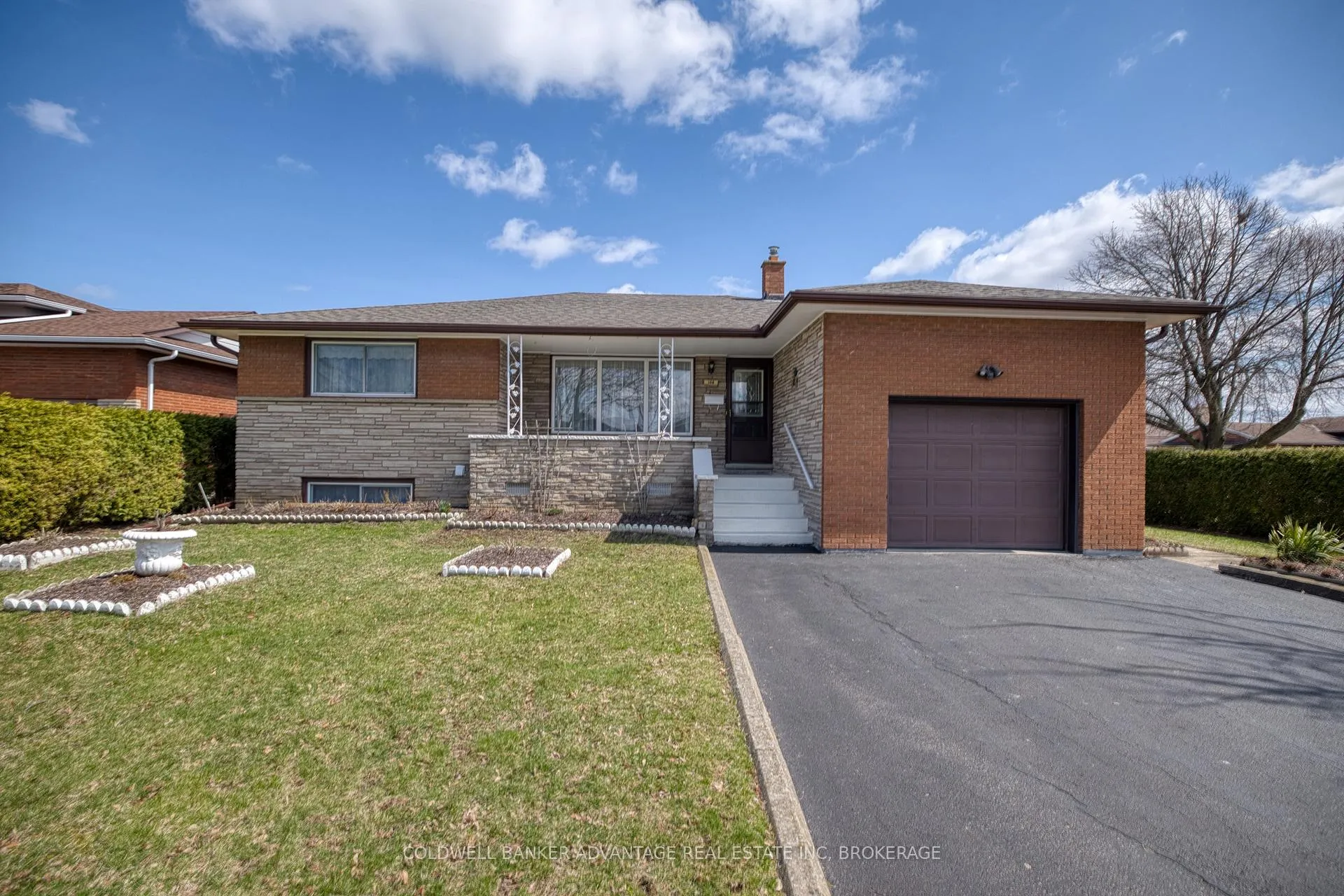 Photo 3 of 108 St. Andrews Avenue, Welland, Lincoln/Crowland — HOMEH
