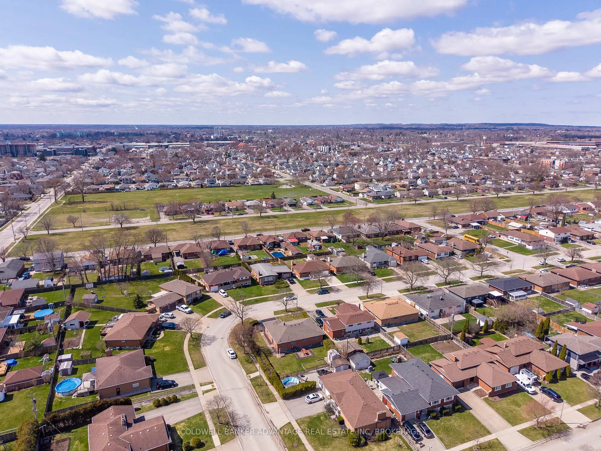 Photo 35 of 108 St. Andrews Avenue, Welland, Lincoln/Crowland — HOMEH