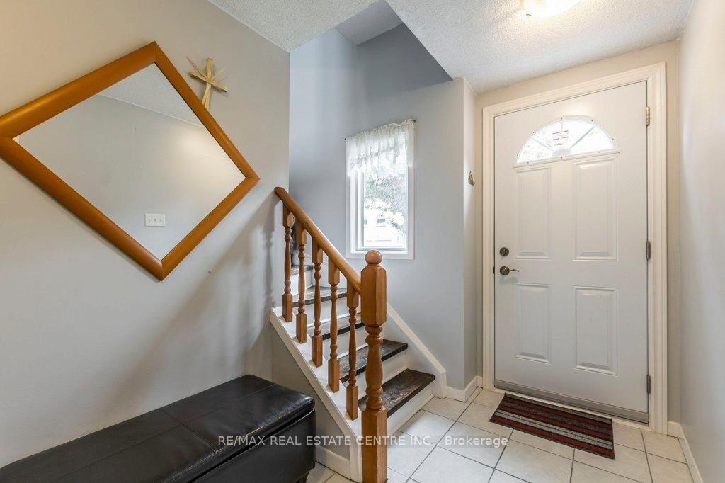 Photo 5 of Unit 5, 1255 Upper Gage Avenue, Hamilton, Quinndale — HOMEH