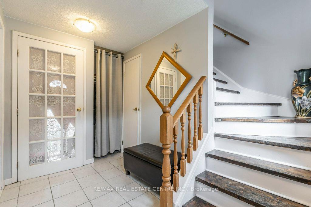 Photo 6 of Unit 5, 1255 Upper Gage Avenue, Hamilton, Quinndale — HOMEH