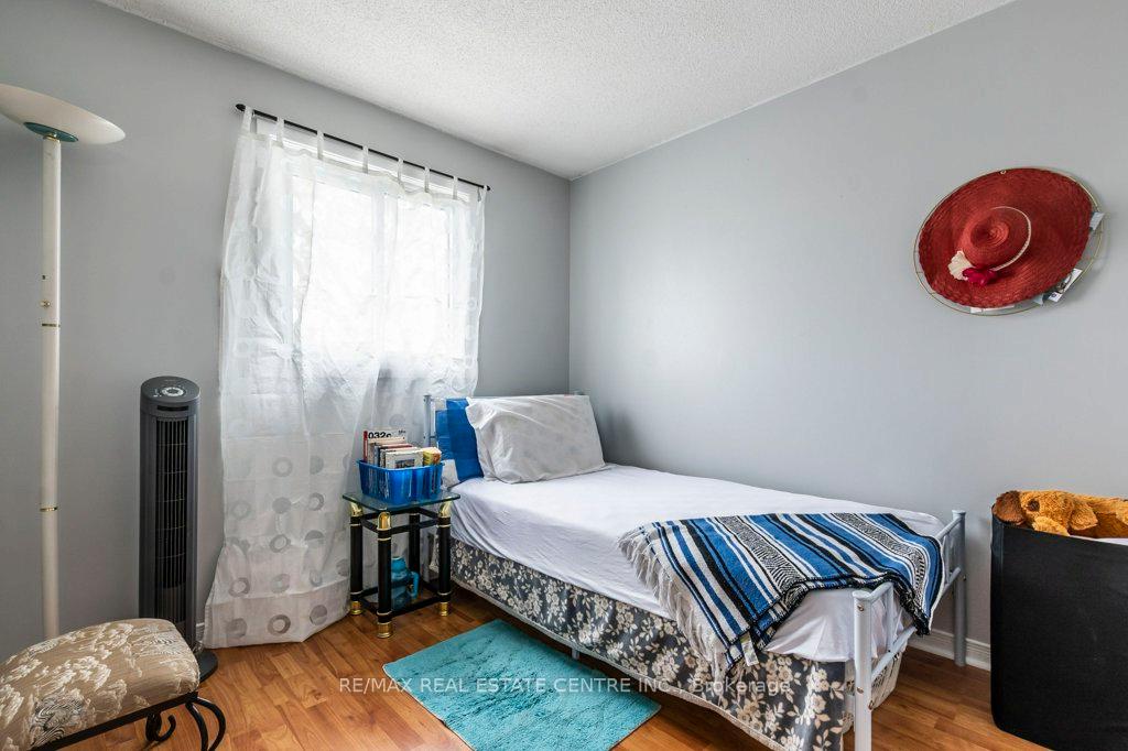 Photo 21 of Unit 5, 1255 Upper Gage Avenue, Hamilton, Quinndale — HOMEH