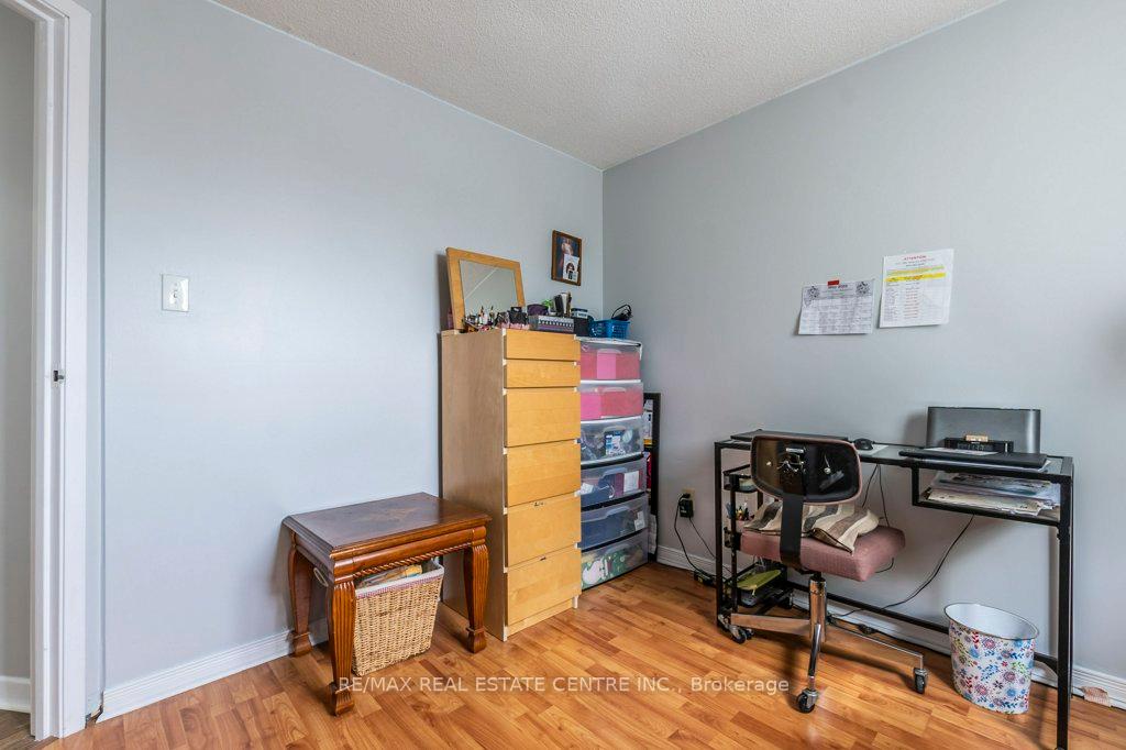 Photo 25 of Unit 5, 1255 Upper Gage Avenue, Hamilton, Quinndale — HOMEH