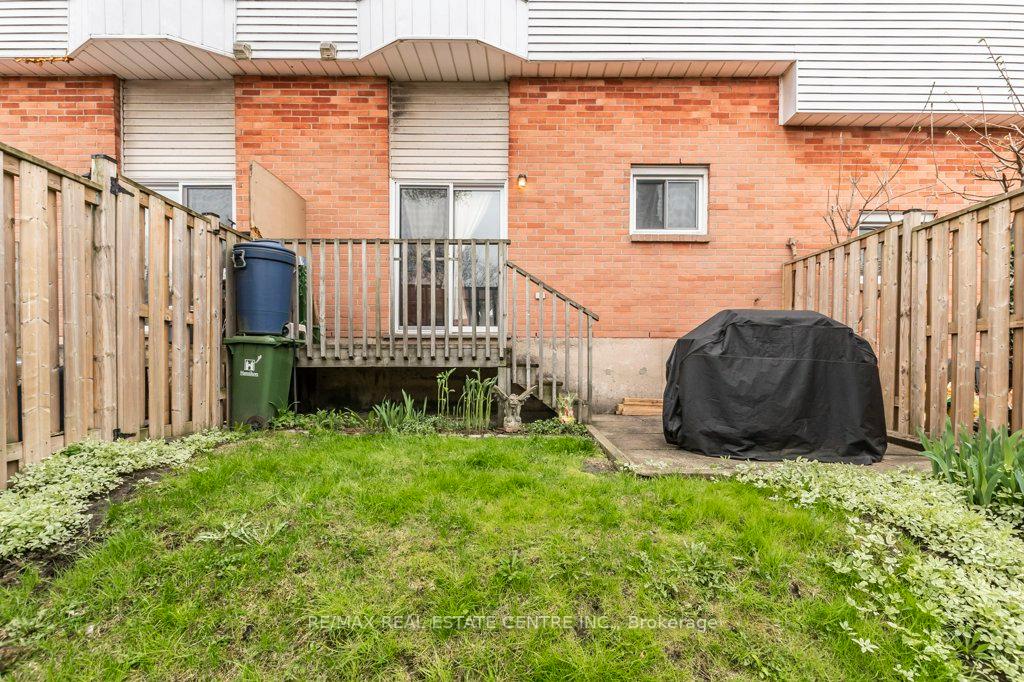 Photo 36 of Unit 5, 1255 Upper Gage Avenue, Hamilton, Quinndale — HOMEH