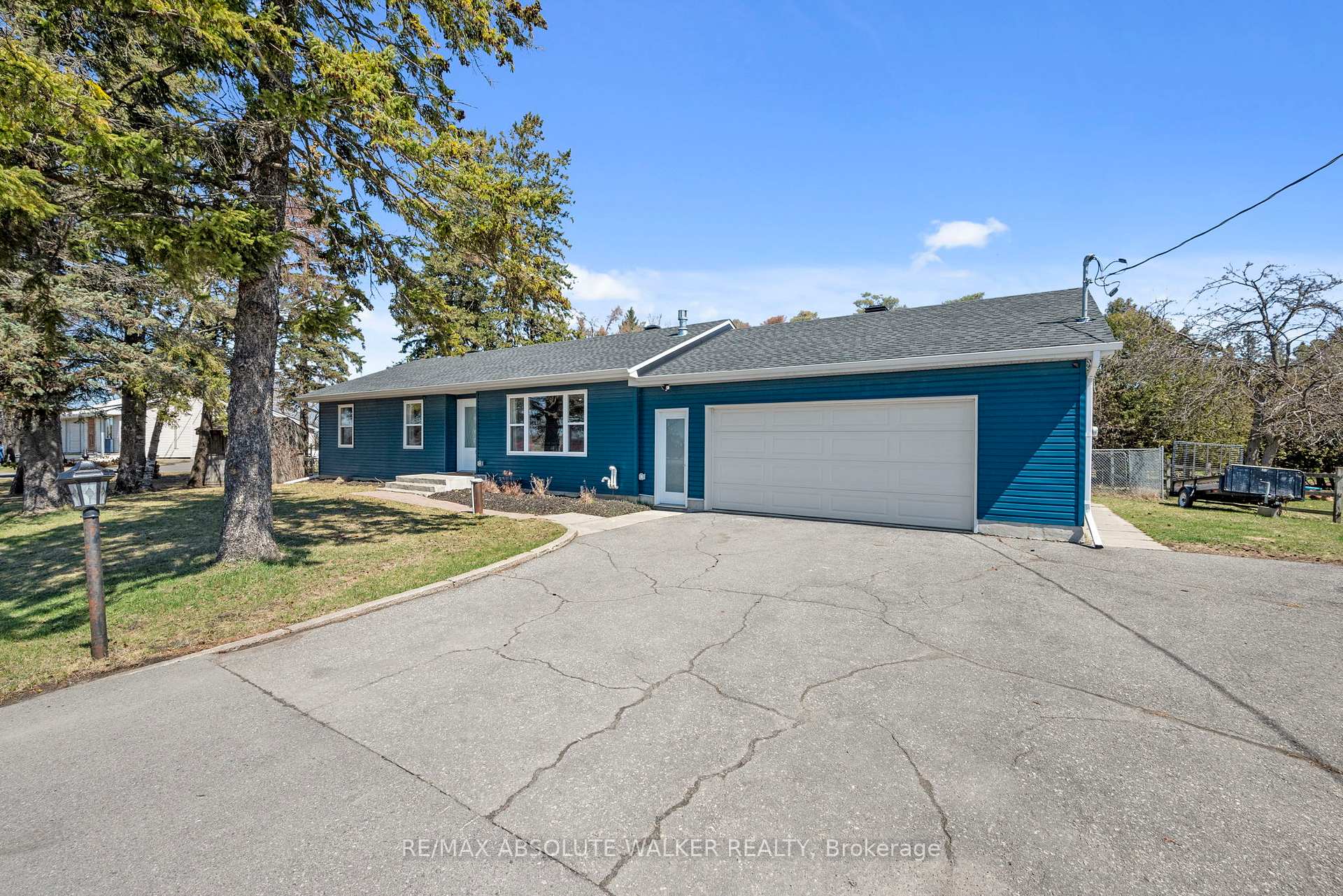 Front of 2477 Merivale Road