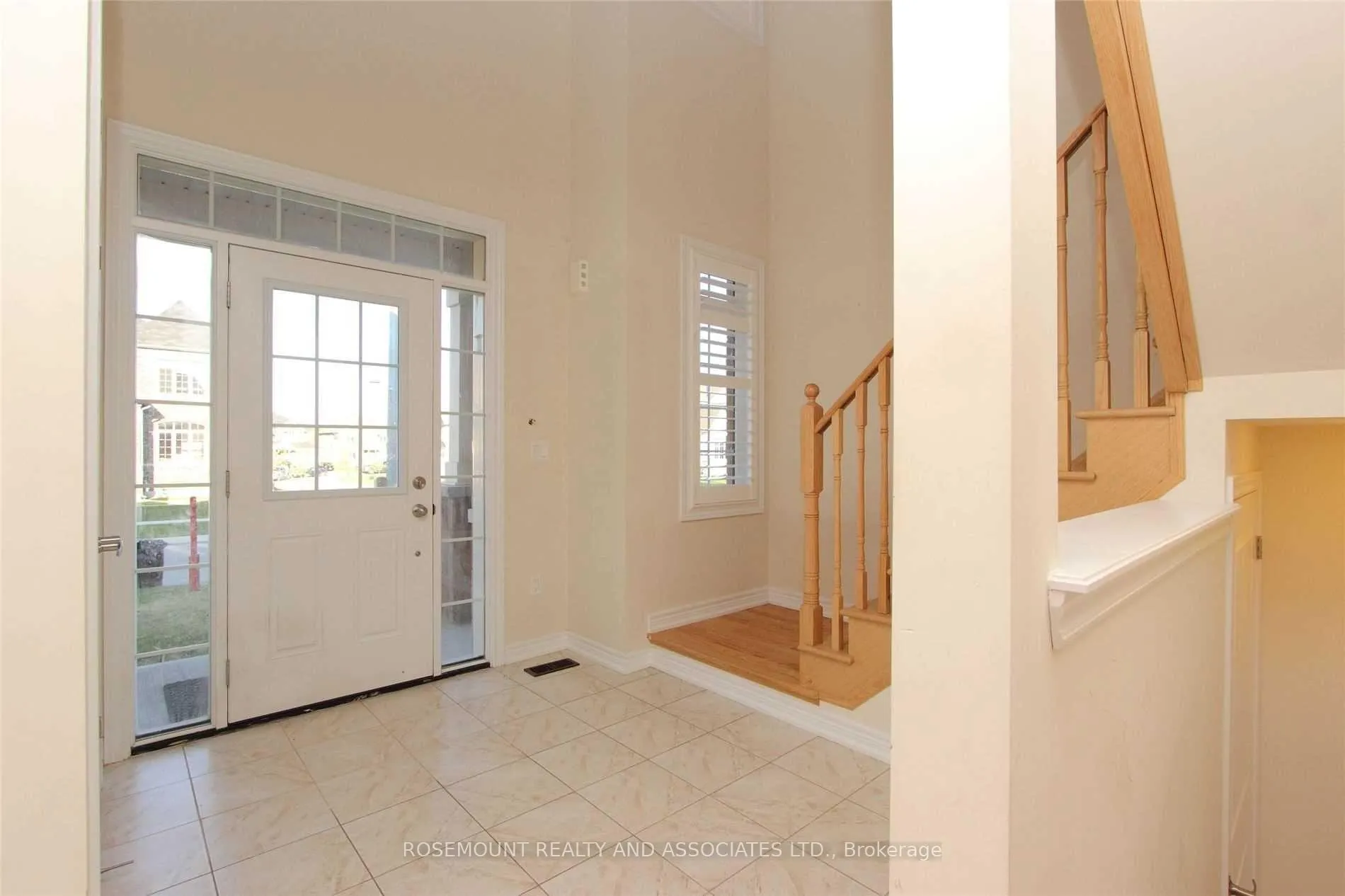 Photo 2 of 42 Barchard Street, Clarington, Newcastle — HOMEH