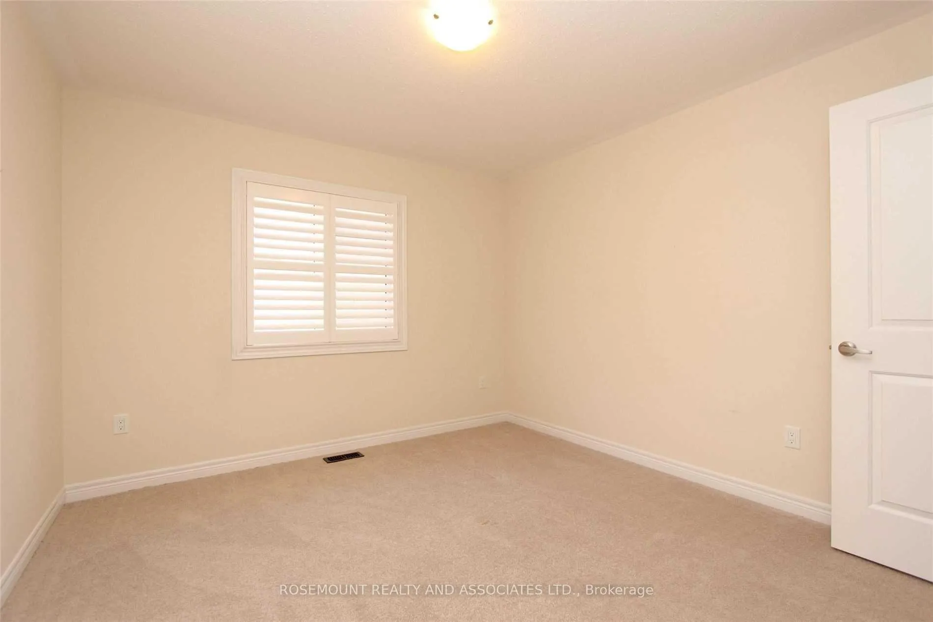 Photo 15 of 42 Barchard Street, Clarington, Newcastle — HOMEH