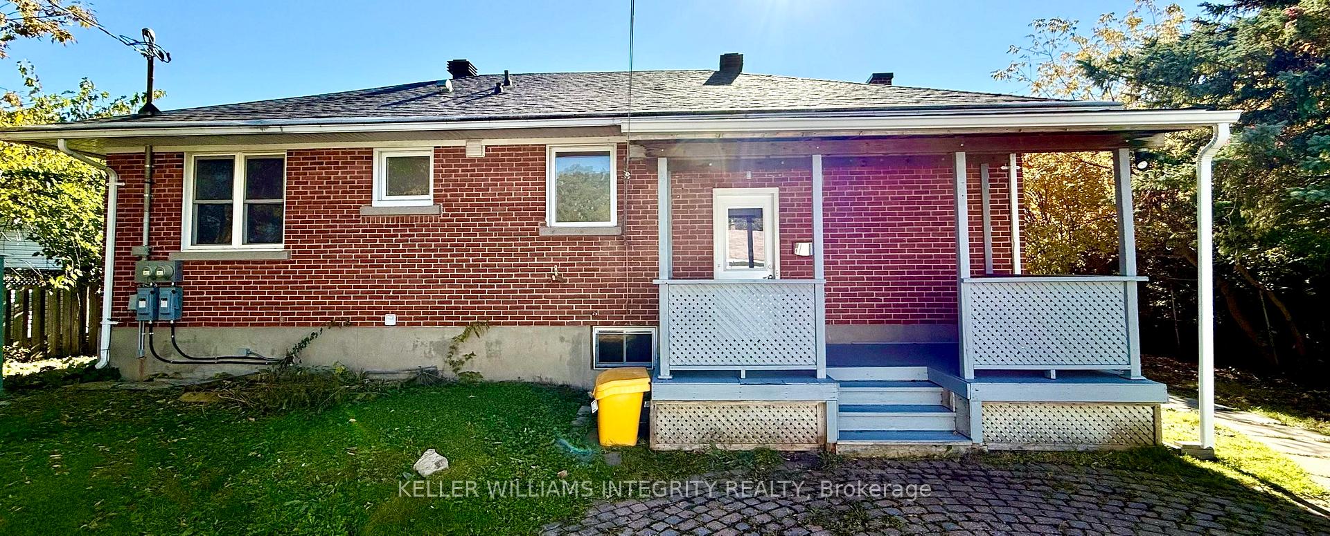 Photo 1 of Unit B, 31 Vanson Avenue, Ottawa, City View/Skyline/Fisher Heights/Parkwood Hills — HOMEH