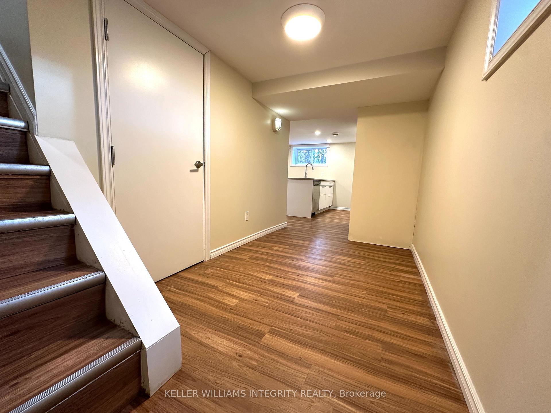 Photo 6 of Unit B, 31 Vanson Avenue, Ottawa, City View/Skyline/Fisher Heights/Parkwood Hills — HOMEH