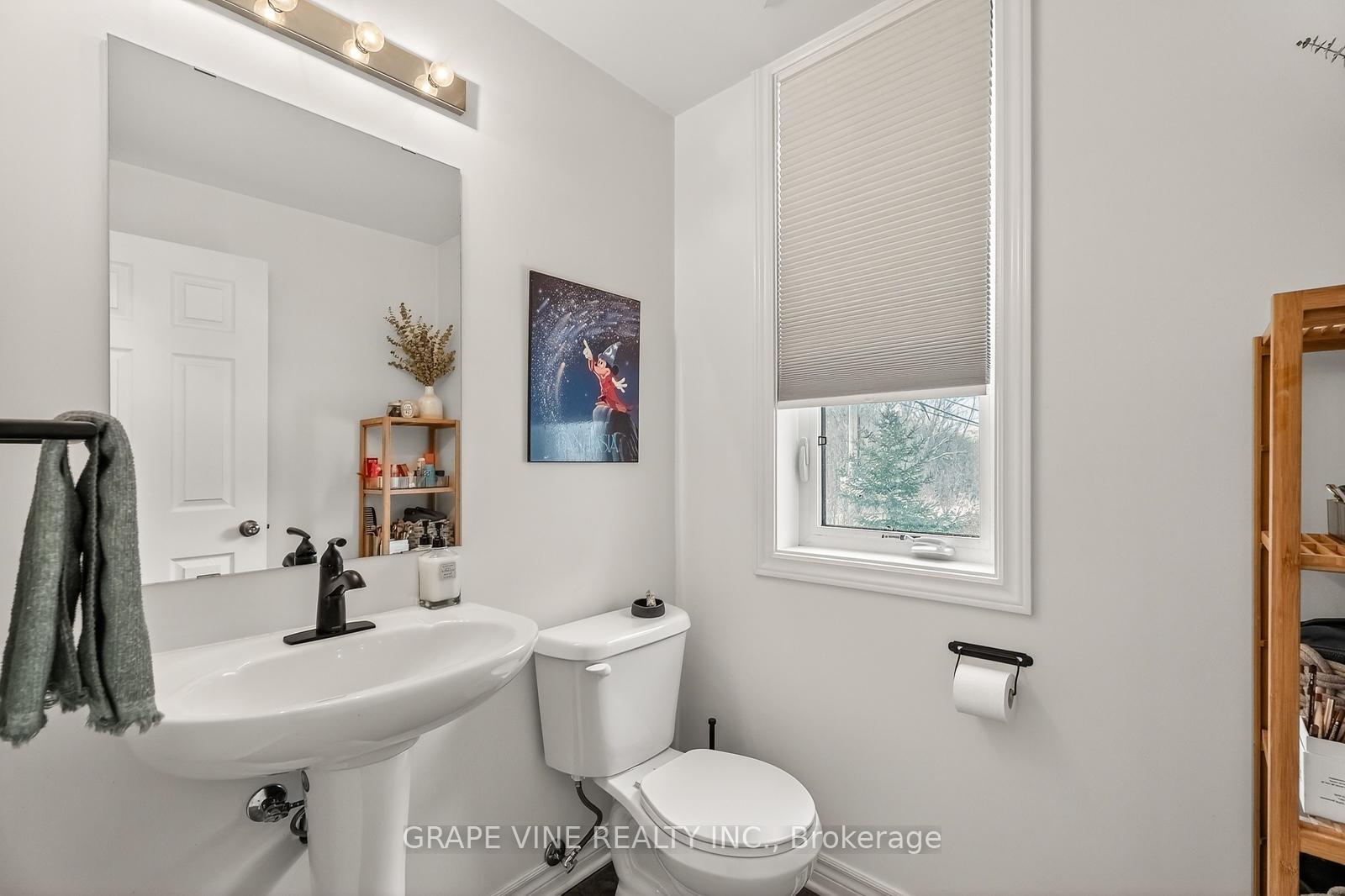 Photo 4 of Unit D, 310 Everest Private, Ottawa, Elmvale Acres — HOMEH