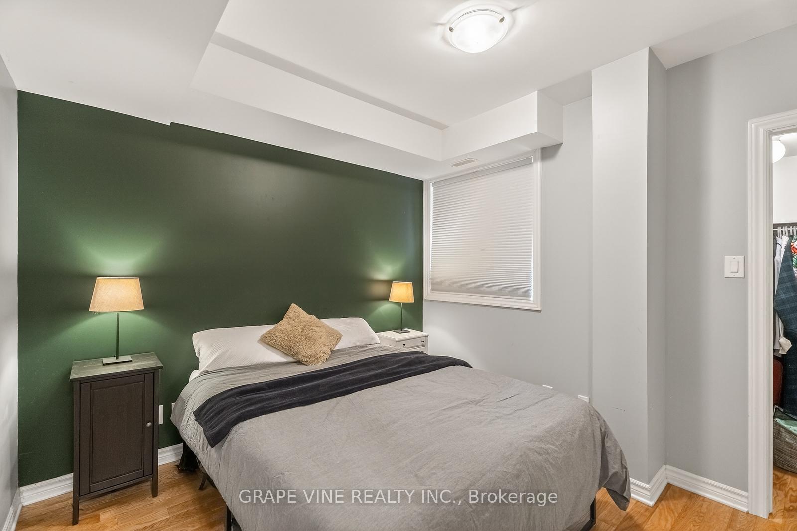 Photo 20 of Unit D, 310 Everest Private, Ottawa, Elmvale Acres — HOMEH