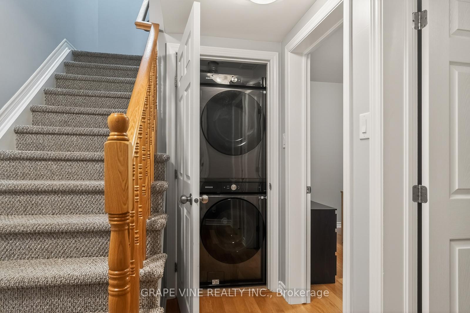 Photo 28 of Unit D, 310 Everest Private, Ottawa, Elmvale Acres — HOMEH