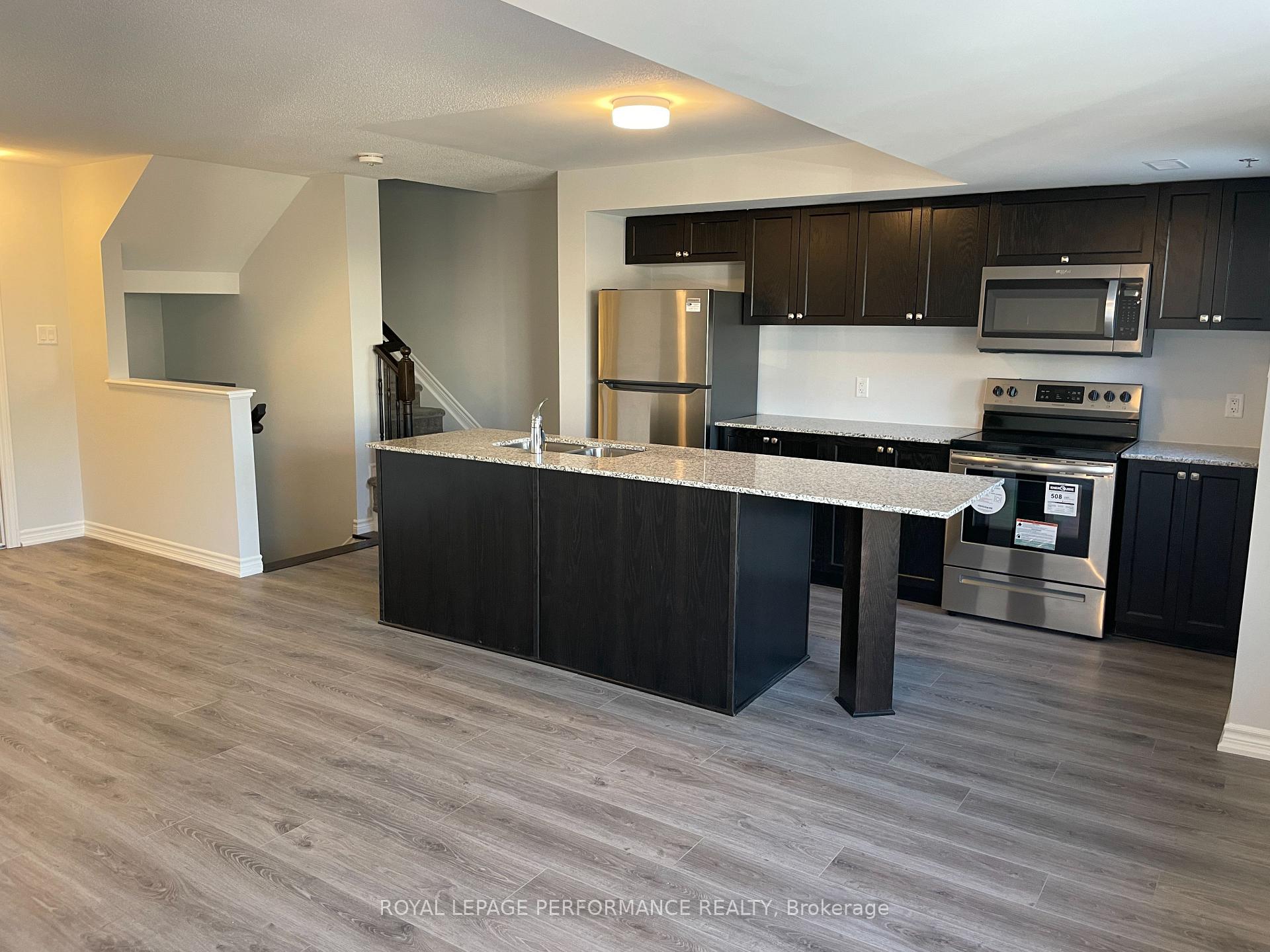 Photo 4 of Unit 18, 704 Kizis Private, Ottawa, CFB Rockcliffe and Area — HOMEH
