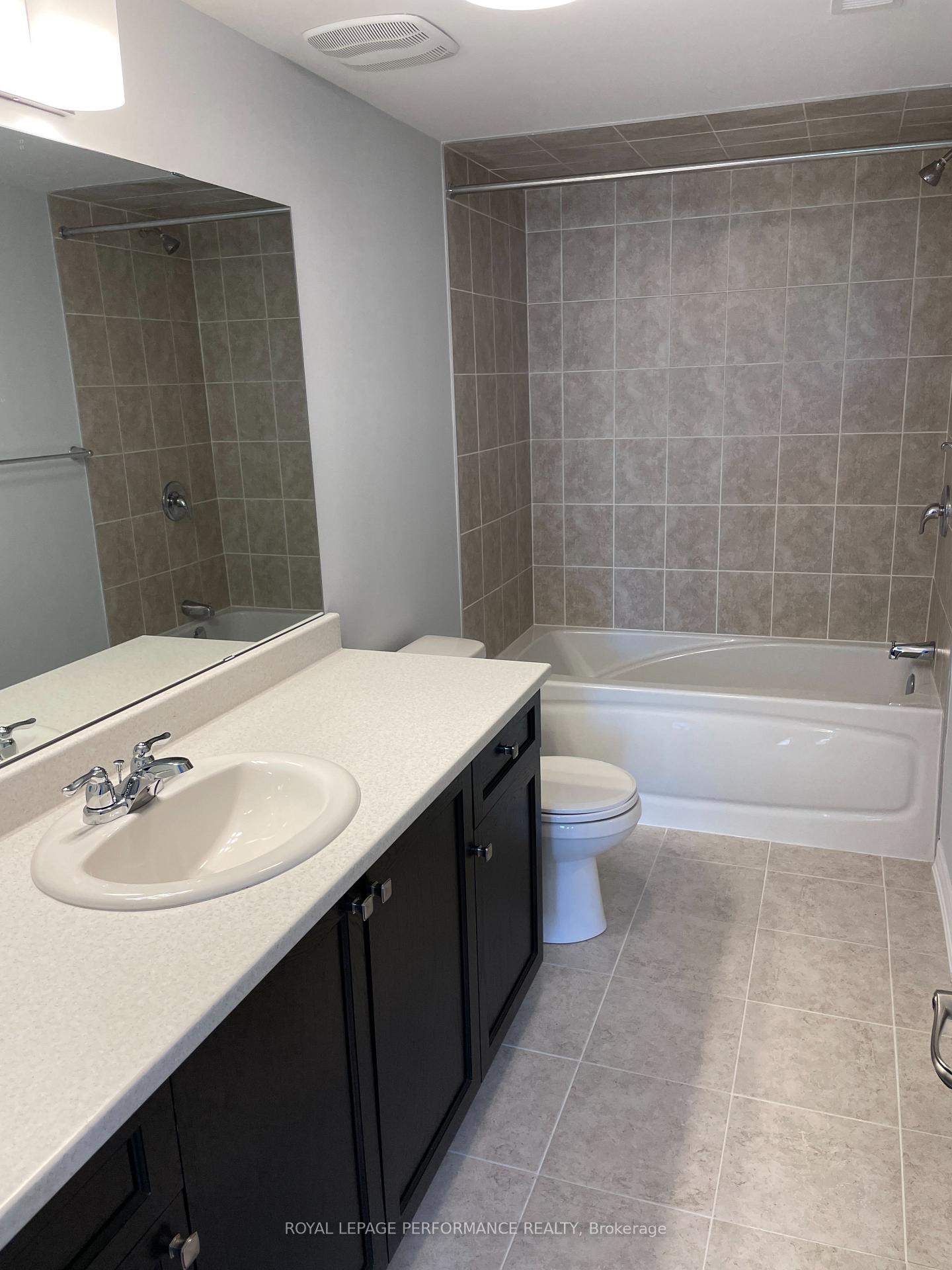 Photo 12 of Unit 18, 704 Kizis Private, Ottawa, CFB Rockcliffe and Area — HOMEH