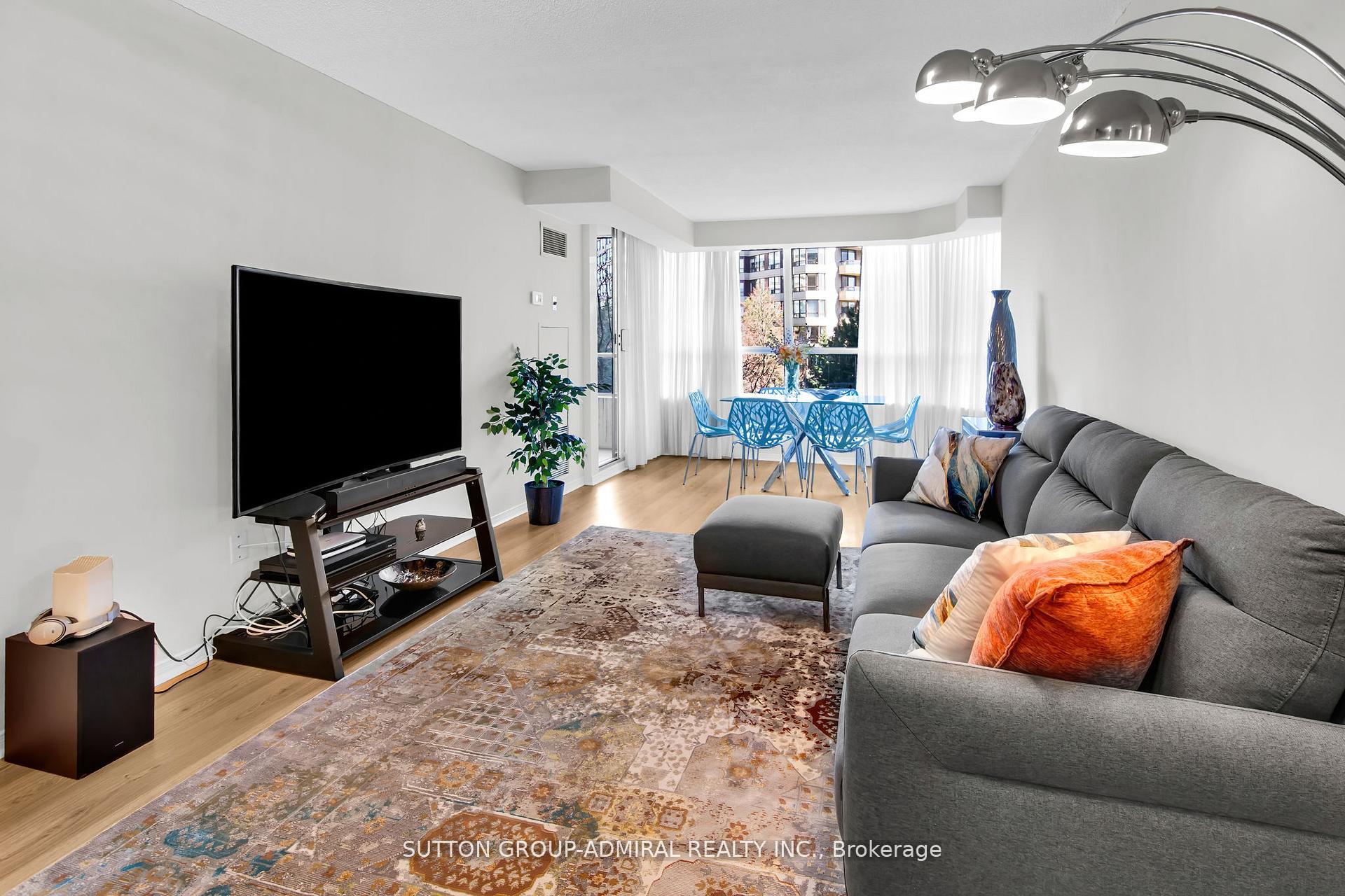 Photo 9 of Unit 317, 11 Townsgate Drive, Vaughan, Crestwood-Springfarm-Yorkhill — HOMEH
