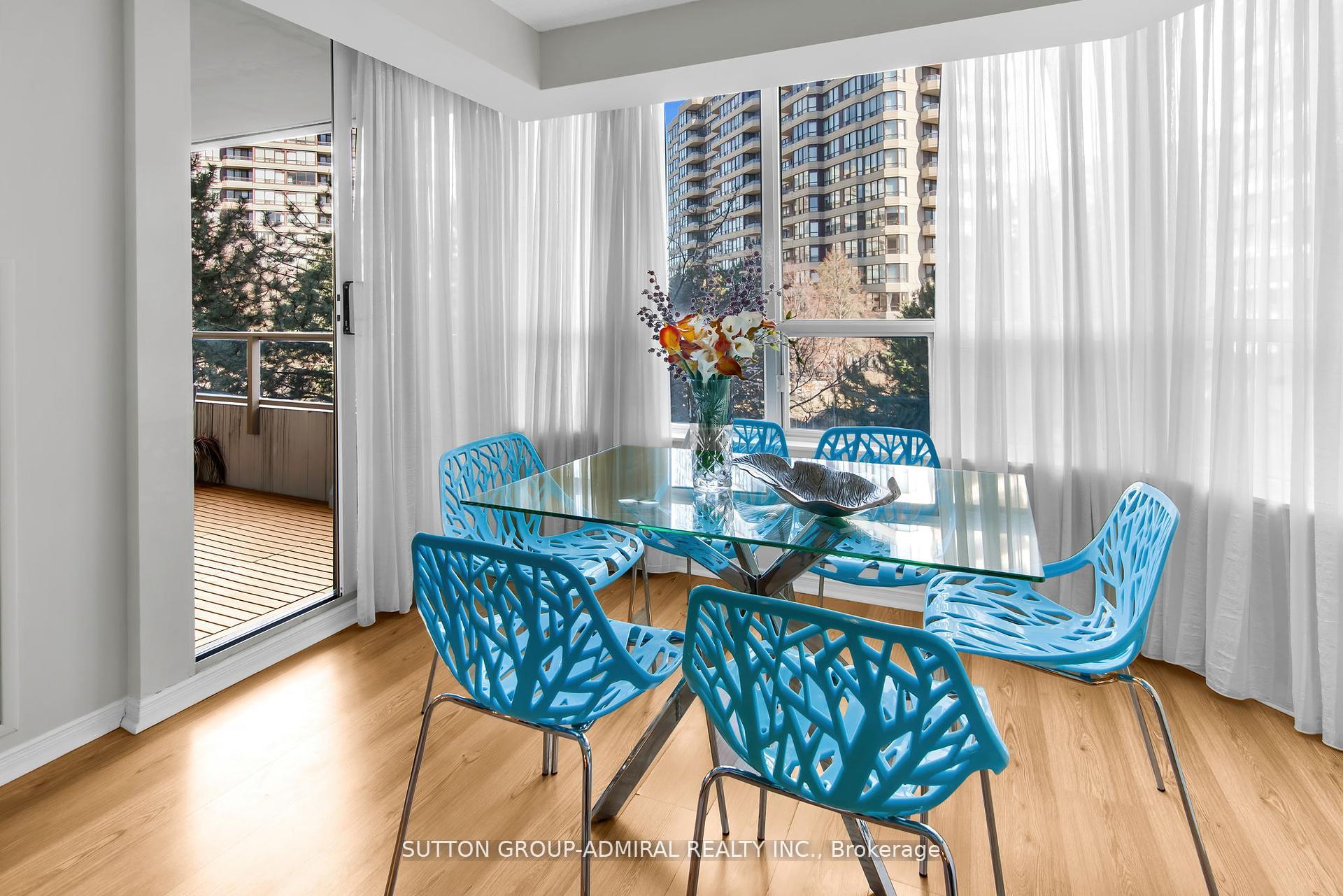 Photo 11 of Unit 317, 11 Townsgate Drive, Vaughan, Crestwood-Springfarm-Yorkhill — HOMEH