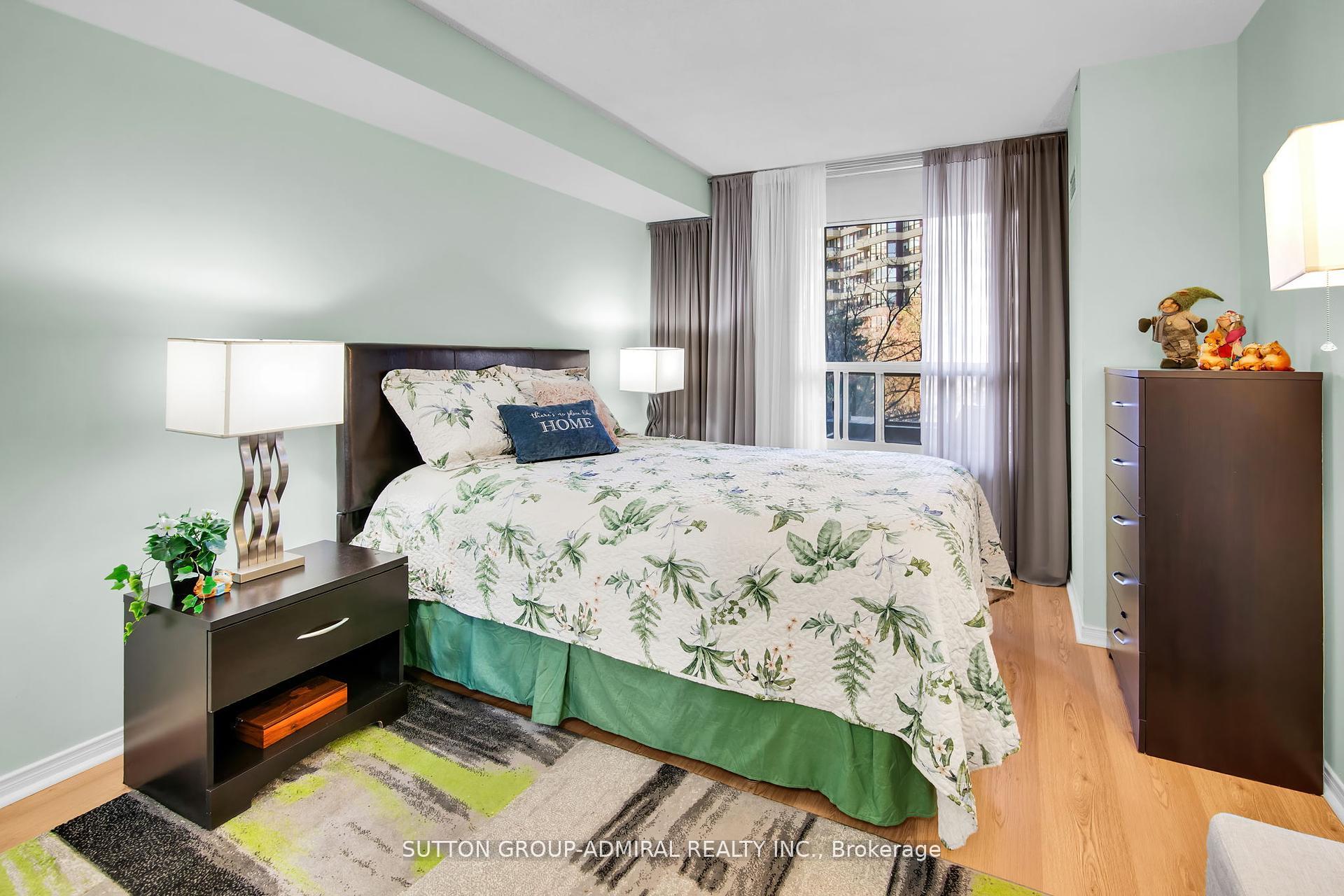 Photo 13 of Unit 317, 11 Townsgate Drive, Vaughan, Crestwood-Springfarm-Yorkhill — HOMEH