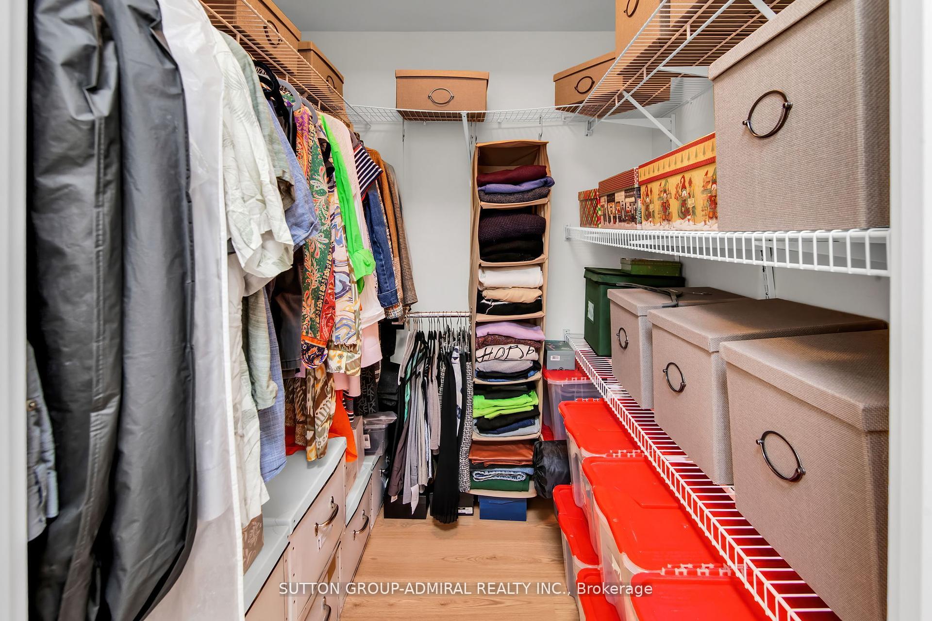 Photo 17 of Unit 317, 11 Townsgate Drive, Vaughan, Crestwood-Springfarm-Yorkhill — HOMEH
