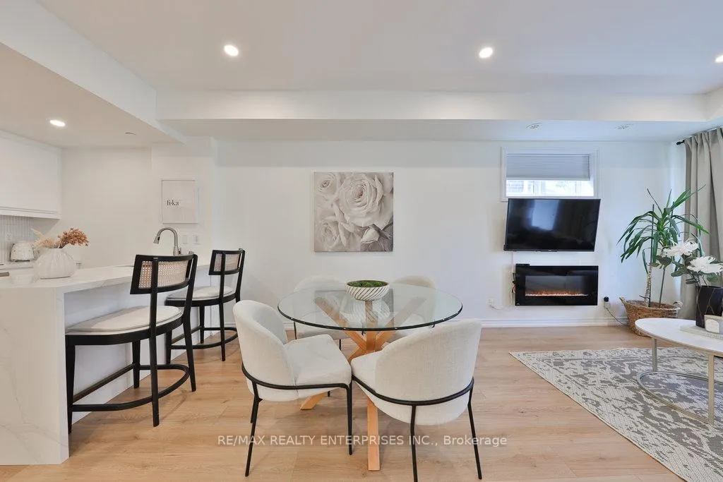 Photo 7 of Unit 71, 130 Twenty Fourth Street, Etobicoke, Long Branch — HOMEH