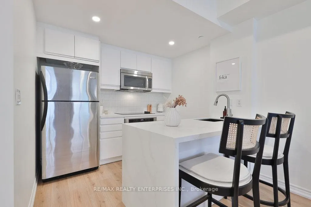 Photo 8 of Unit 71, 130 Twenty Fourth Street, Etobicoke, Long Branch — HOMEH