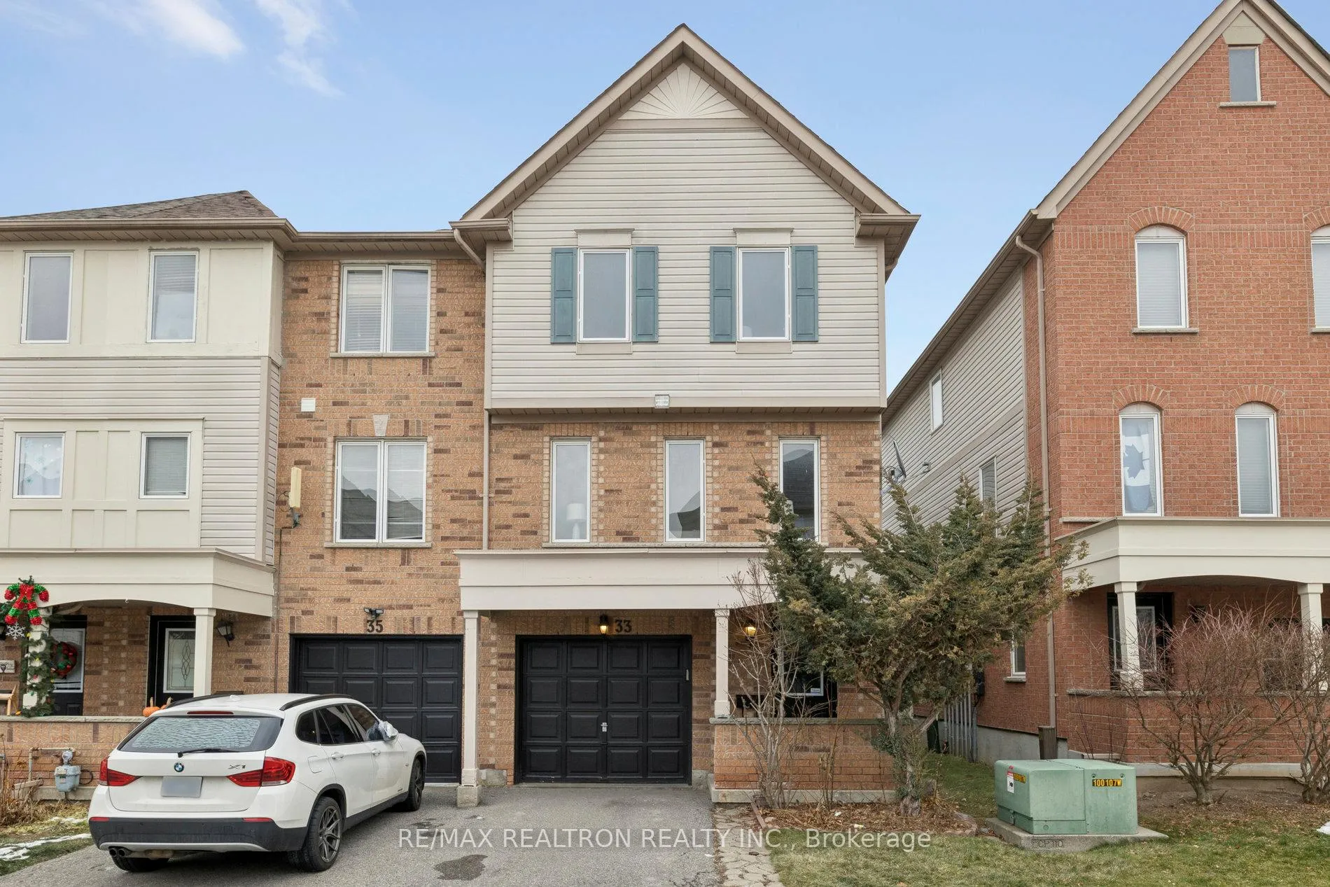 Front of Unit 62, 33 Pennefather Lane