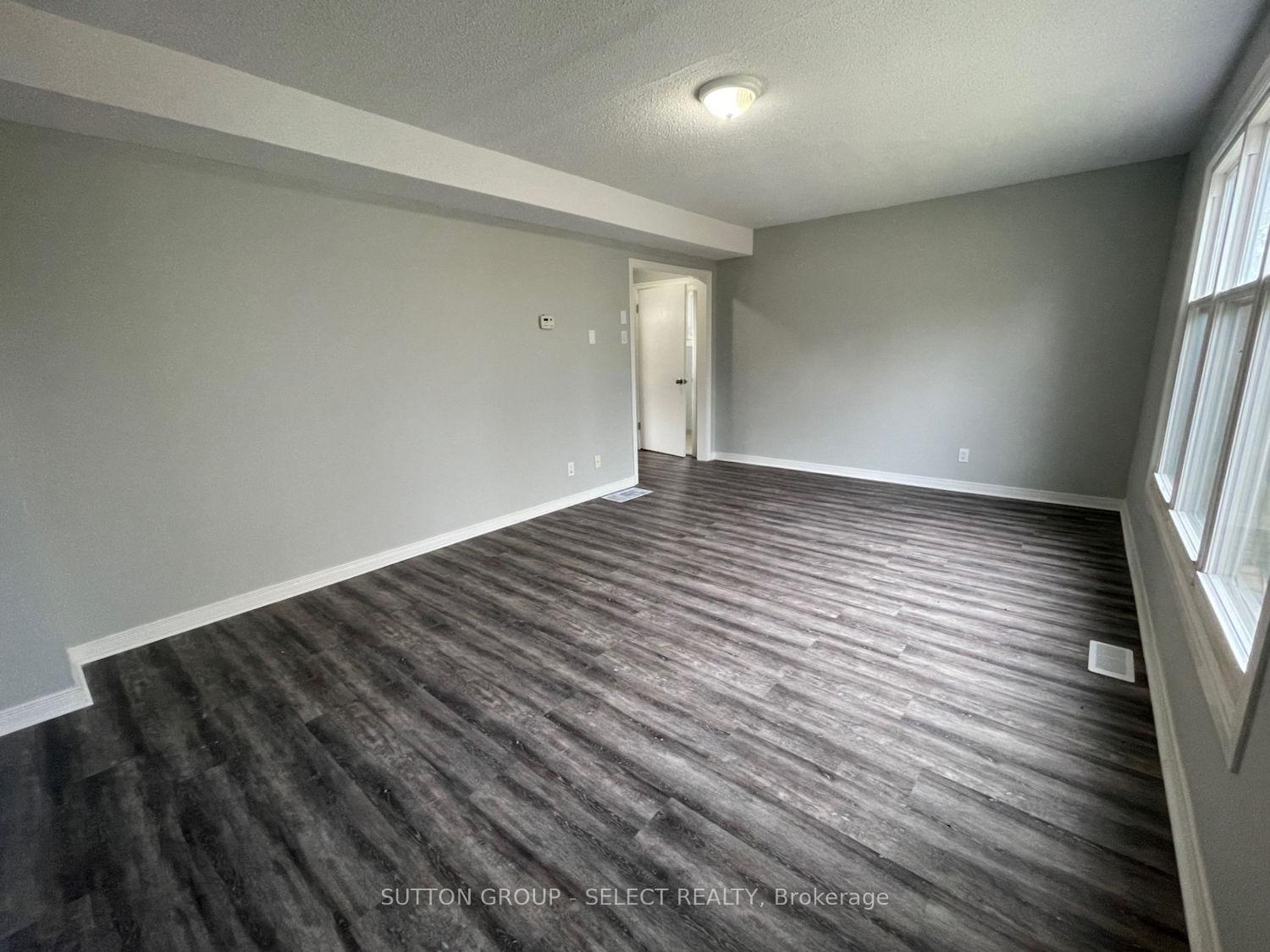 Photo 4 of 14 St Charles Street, Huron East, Vanastra — HOMEH