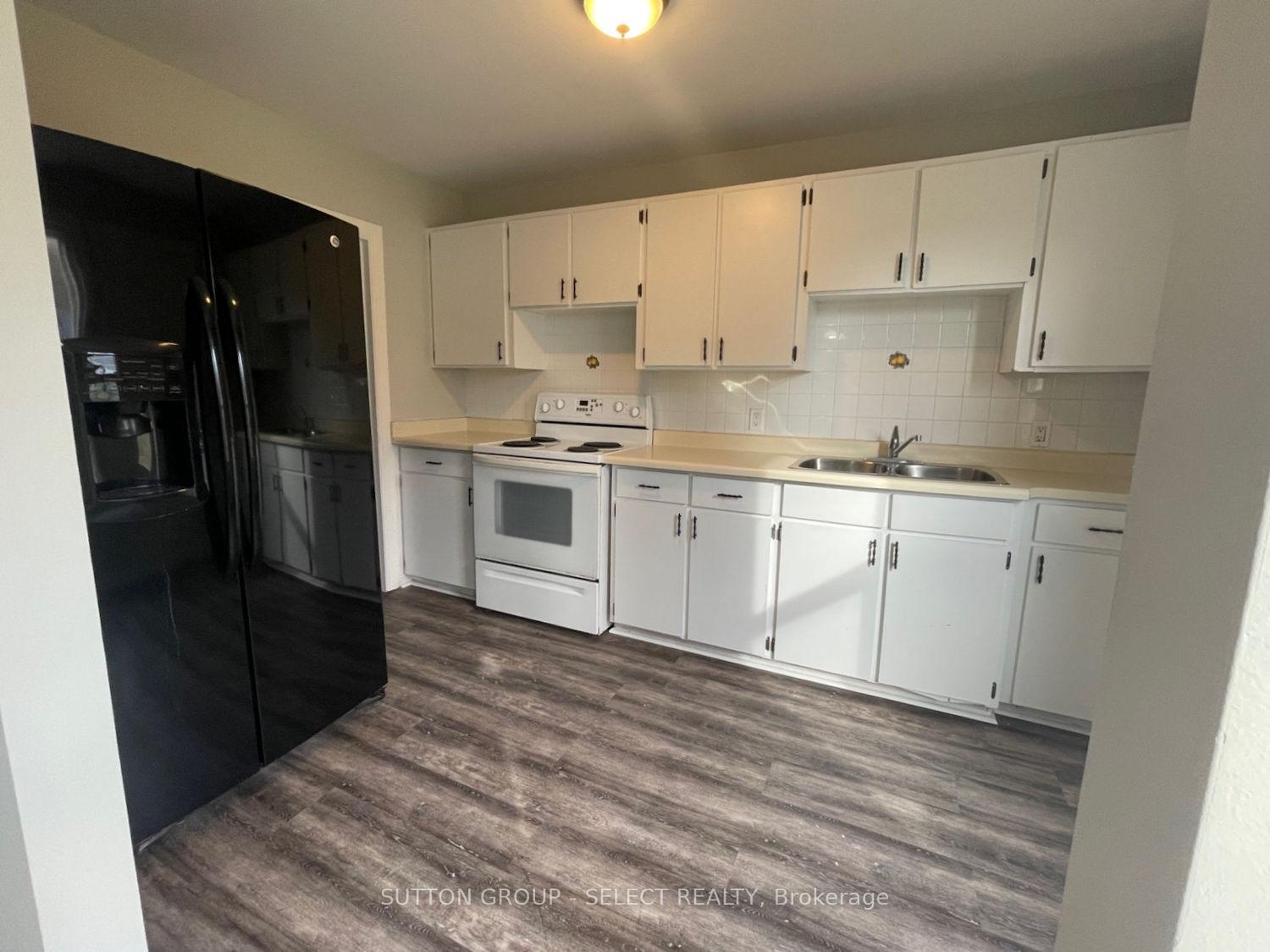 Photo 9 of 14 St Charles Street, Huron East, Vanastra — HOMEH