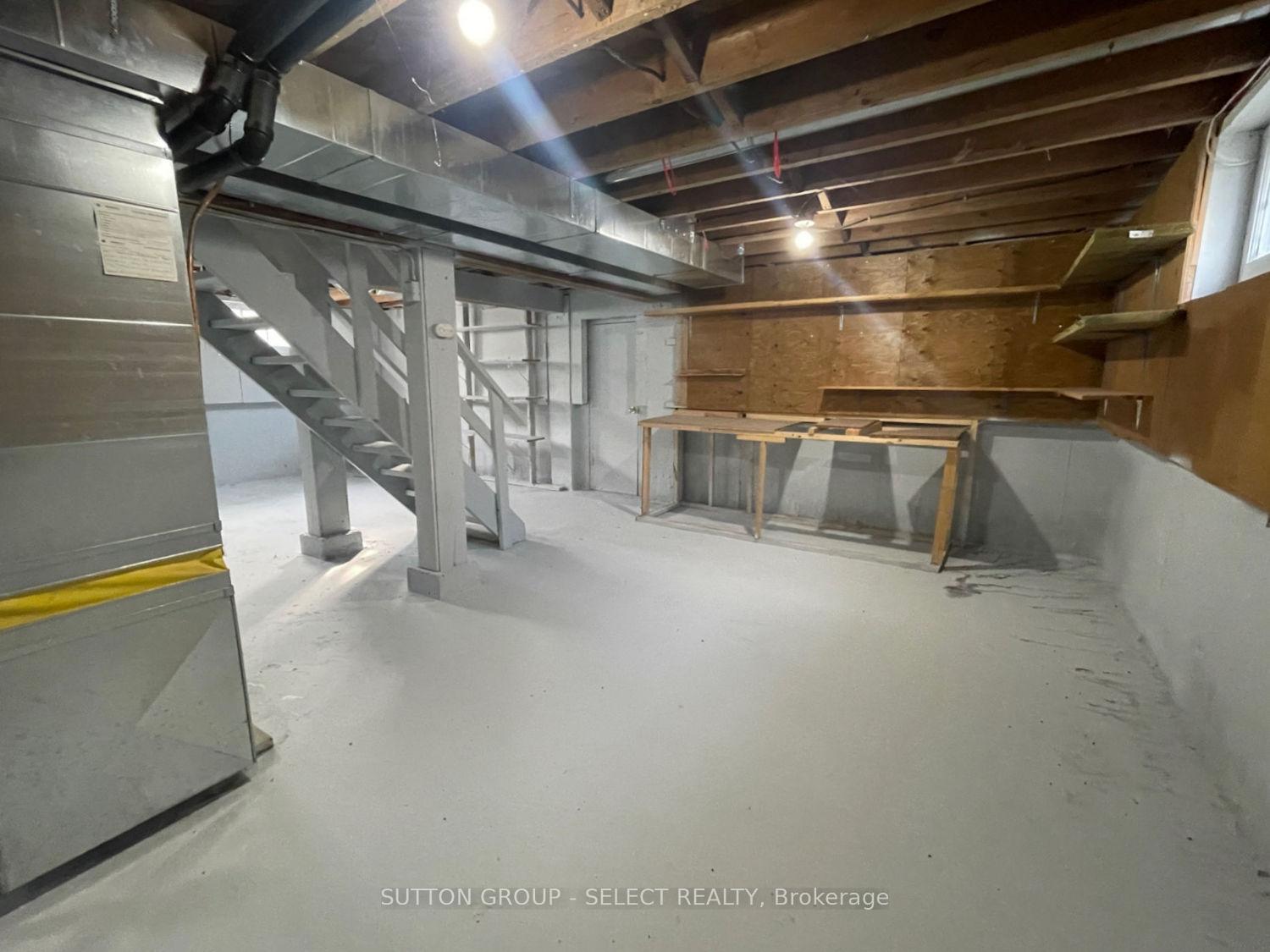 Photo 15 of 14 St Charles Street, Huron East, Vanastra — HOMEH