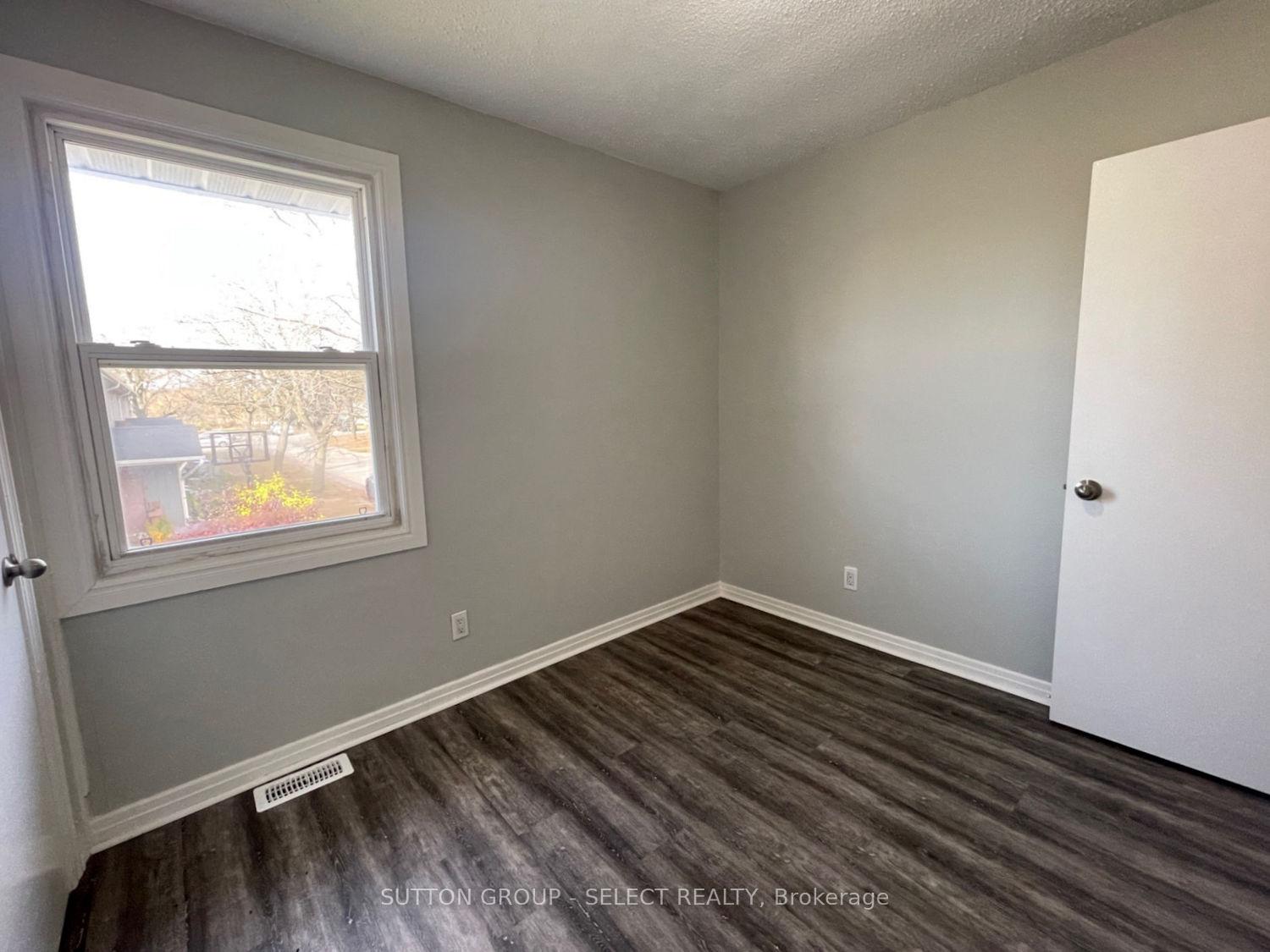 Photo 21 of 14 St Charles Street, Huron East, Vanastra — HOMEH