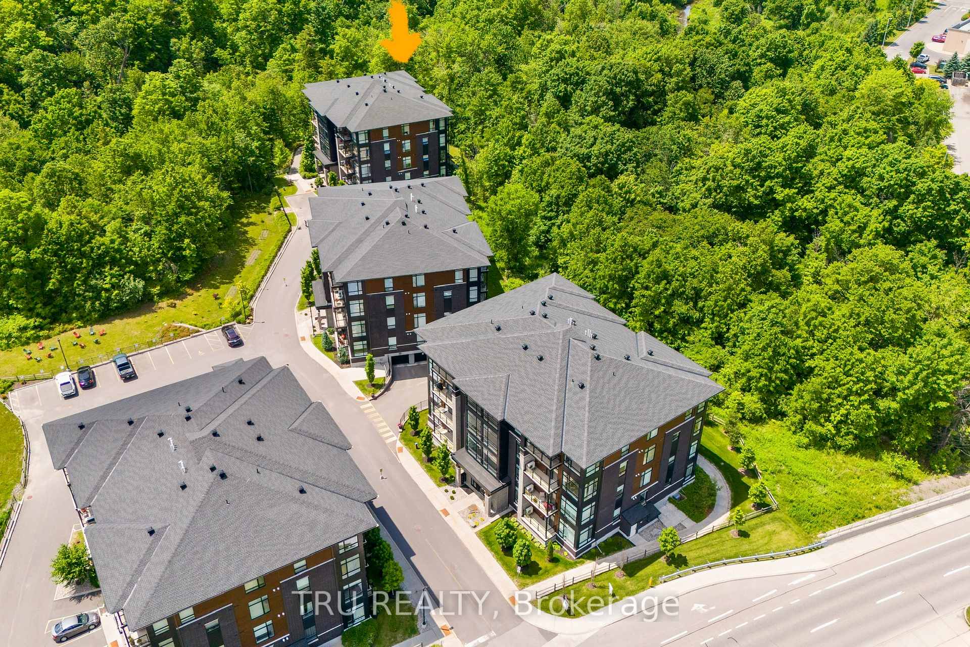 Photo 4 of Unit 201, 120 Cortile Private, Ottawa, Riverside South/Gloucester Glen — HOMEH