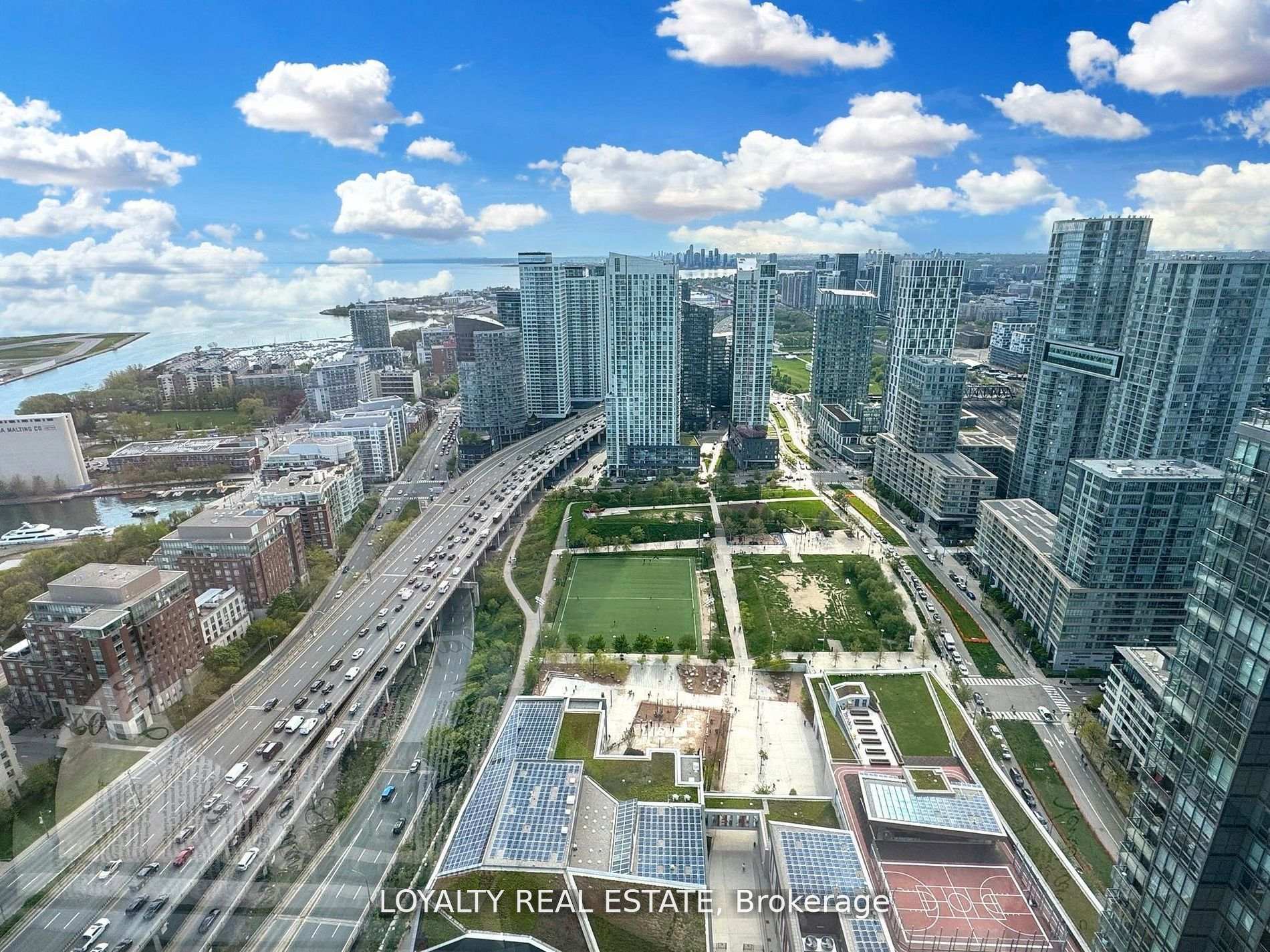 Photo 3 of Unit 5203, 11 Brunel Court, Toronto, Waterfront Communities — HOMEH