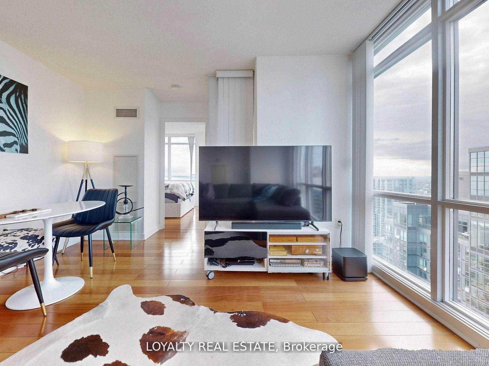 Photo 22 of Unit 5203, 11 Brunel Court, Toronto, Waterfront Communities — HOMEH