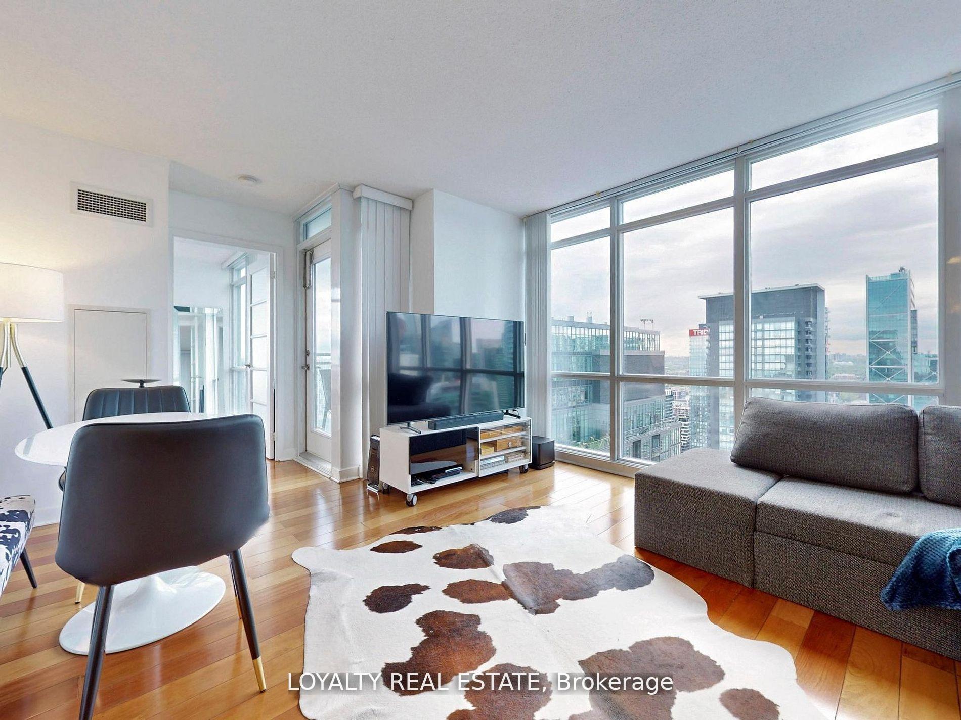 Photo 23 of Unit 5203, 11 Brunel Court, Toronto, Waterfront Communities — HOMEH